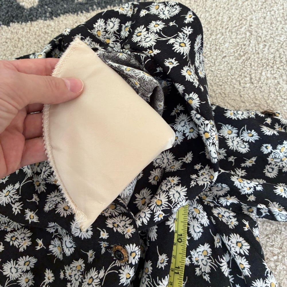 Vintage 80s Daisy Print Blouse - Picture 10 of 10